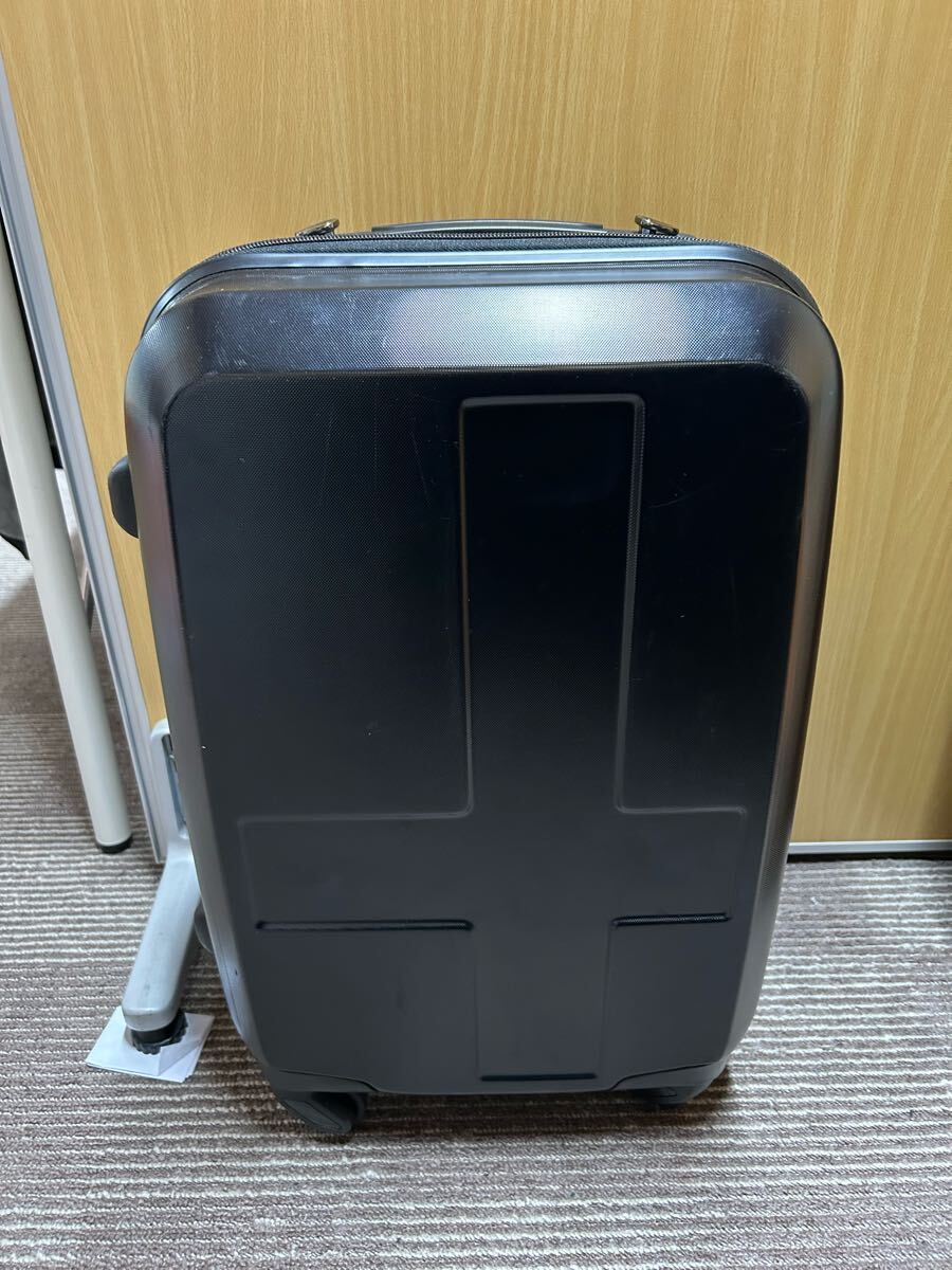 KS168】INNOVATOR スーツケース　鍵付き　イノベーター　 キャリーバッグ キャリーケース 旅行　出張　ビジネスキャリー　黒　ブラック