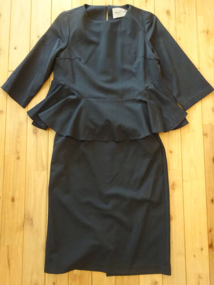 ★　Dress Lab　ネイビー色フォーマルスーツLサイズ　★USED
