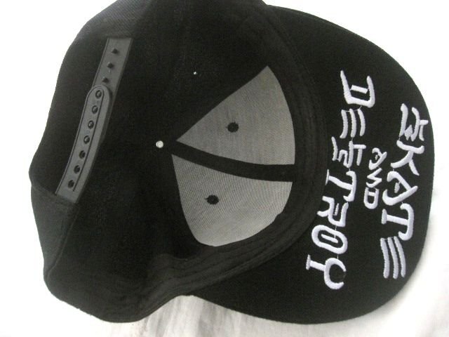 THRASHERスラッシャー つば裏SKATE AND DESTROY刺繍入りベースボールキャップ 6パネル バックスナップ