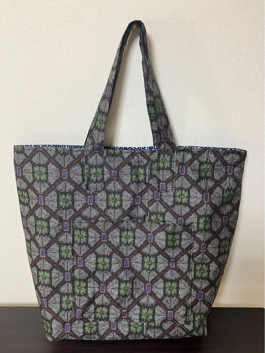 アンズルーム★着物で作った★トートバッグ★ハンドバッグ★大きなサイズ★着物リメイク★グレー　外ポケット　紬