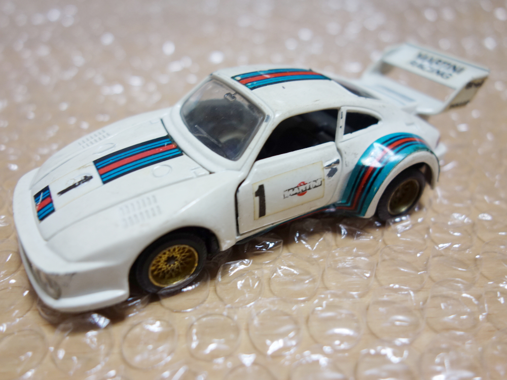 ミニカー SAKURA PORSHE 935 Turbo サクラ ポルシェ 935 マルティーニ