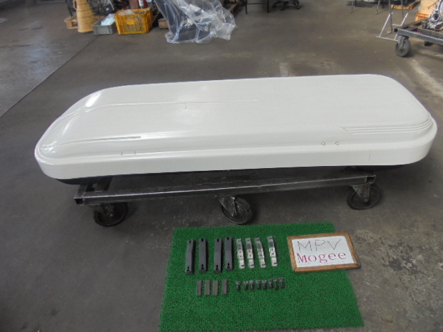 4FN3001 BI2)) マツダ MPV LY3P 前期型 ターボ 23T にて使用　TERZO　ルーフボックス　ジャンク品