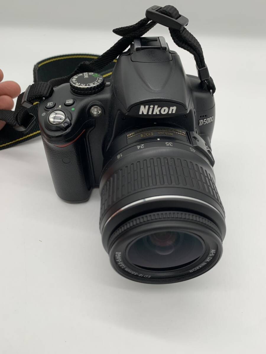 一眼レフ デジタルカメラ Nikon ニコン D5000 レンズ Nikon DX VR　AF-S NIKKOR 18-55mm 1:3.5-5.6 GⅡ