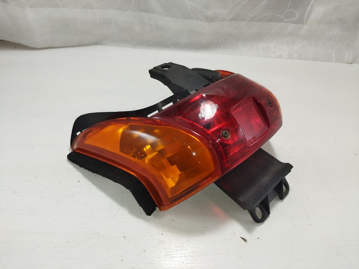 ディオフィット　AF27 テールランプ