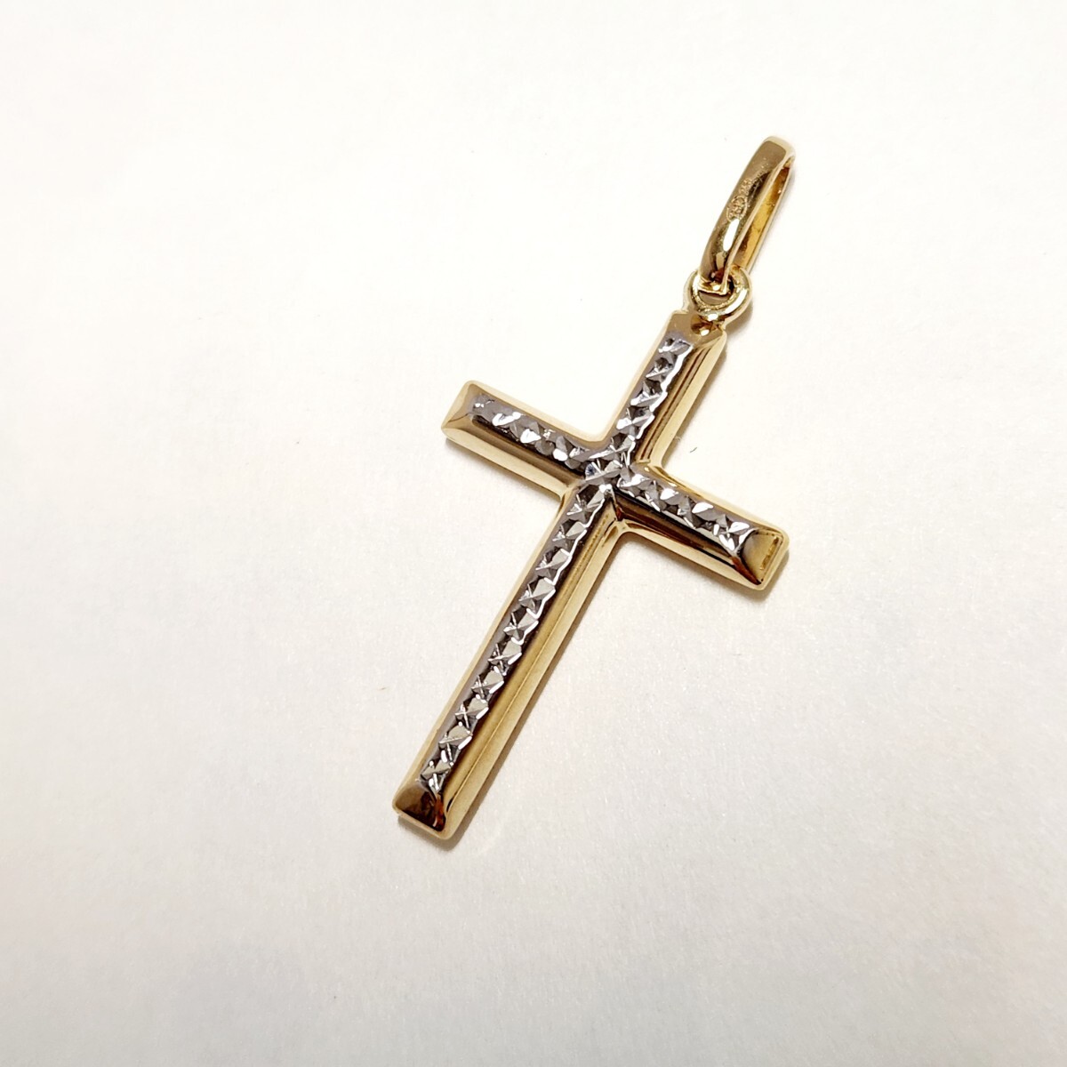 新品☆K18(イエローゴールド・ホワイトゴールド)コンビ クロスペンダント トップ