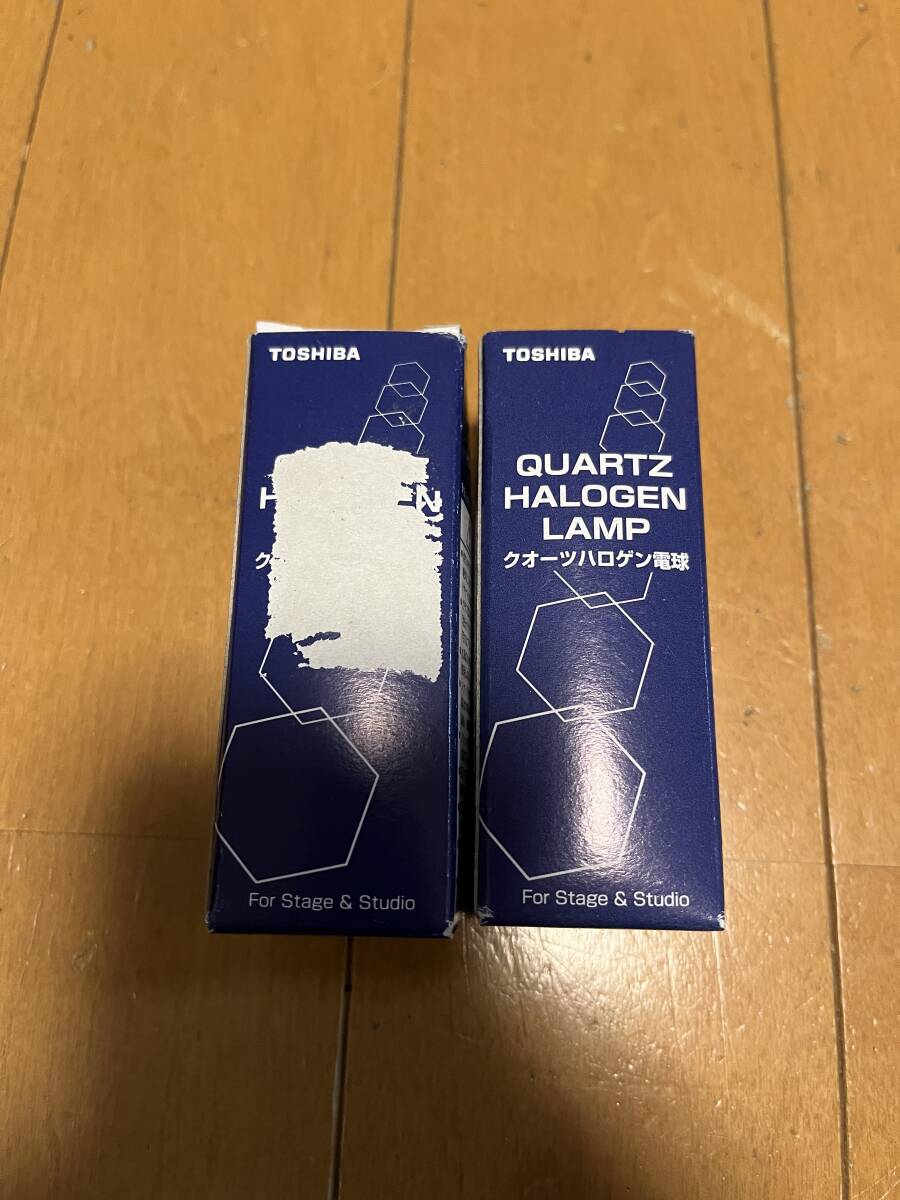 東芝　クオーツハロゲン電球　JDC100V-300WLD　2個　①