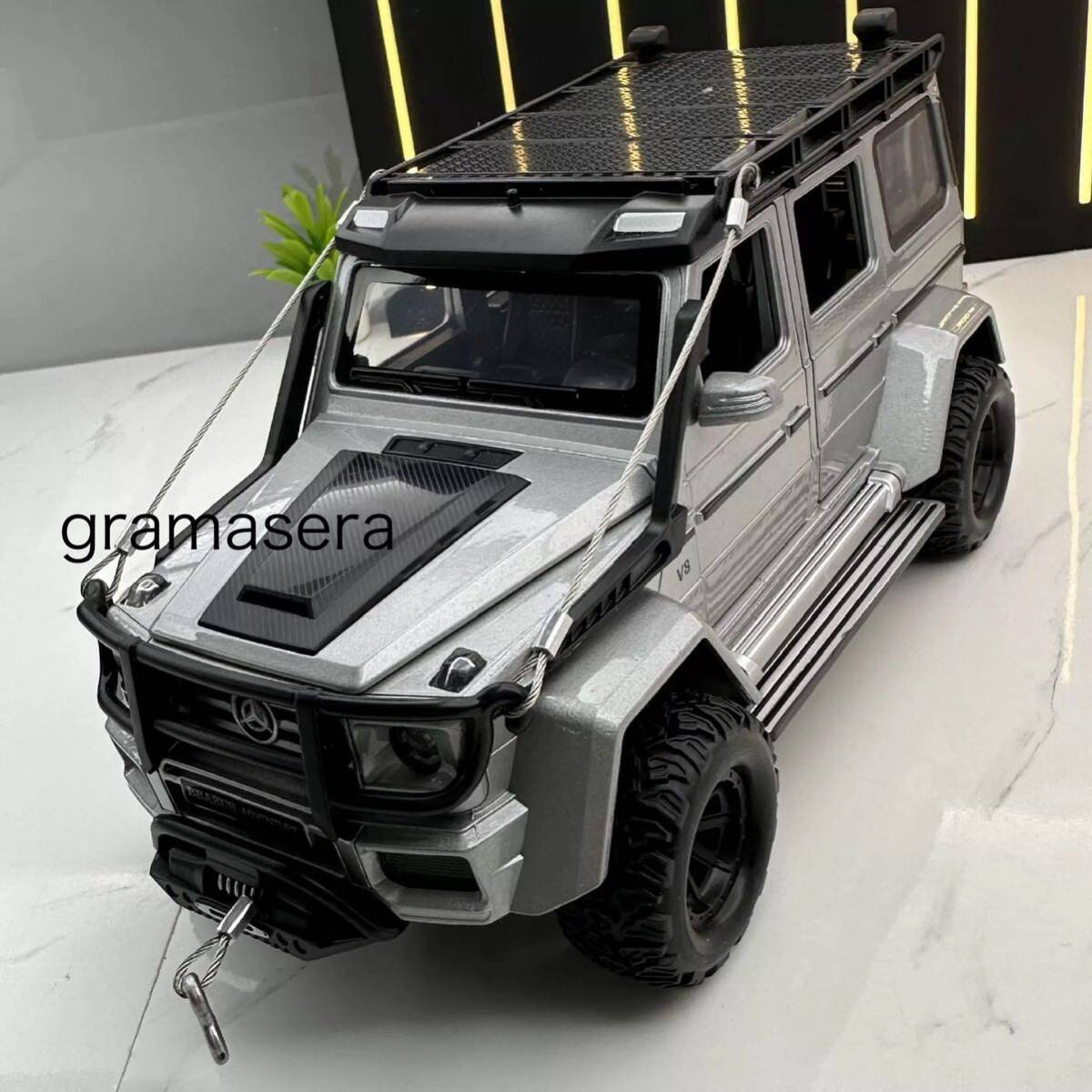 ★希少★1/24 メルセデス ベンツ ゲレンデ　Mercedes-Benz ミニカー　リアル　模型　ディスプレイに