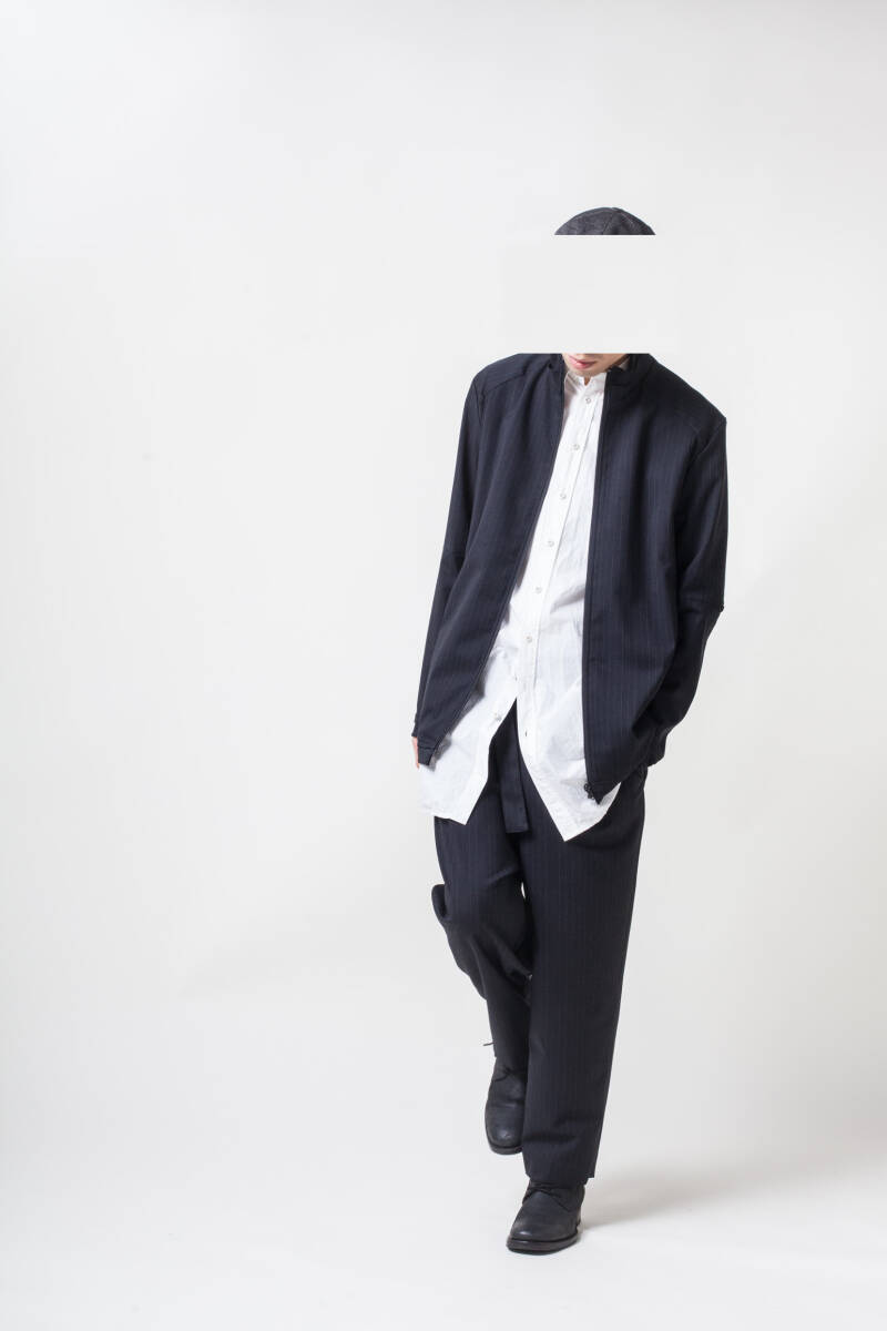 【未着用・新品】トラック ジヤケット　黒 ピンストライプ　サイズ ： O