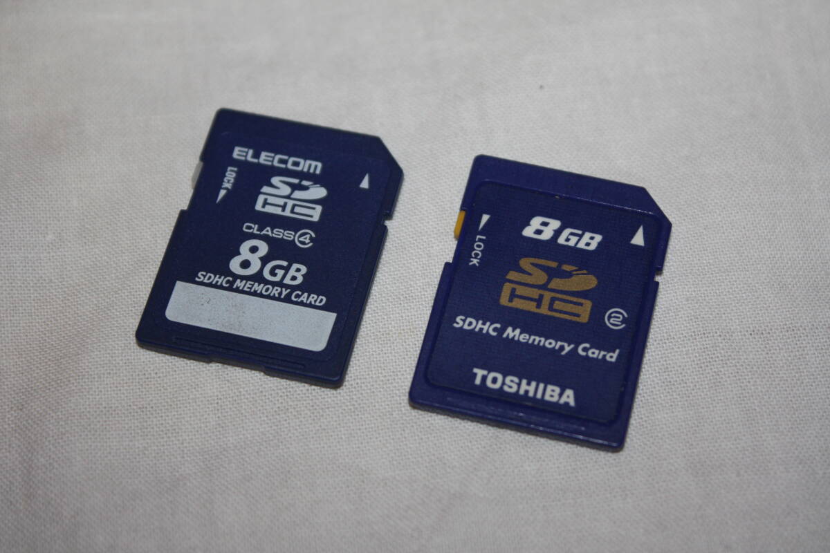 送料無料！　TOSHIIBA ELECOM　SDカード（8GB 2枚)
