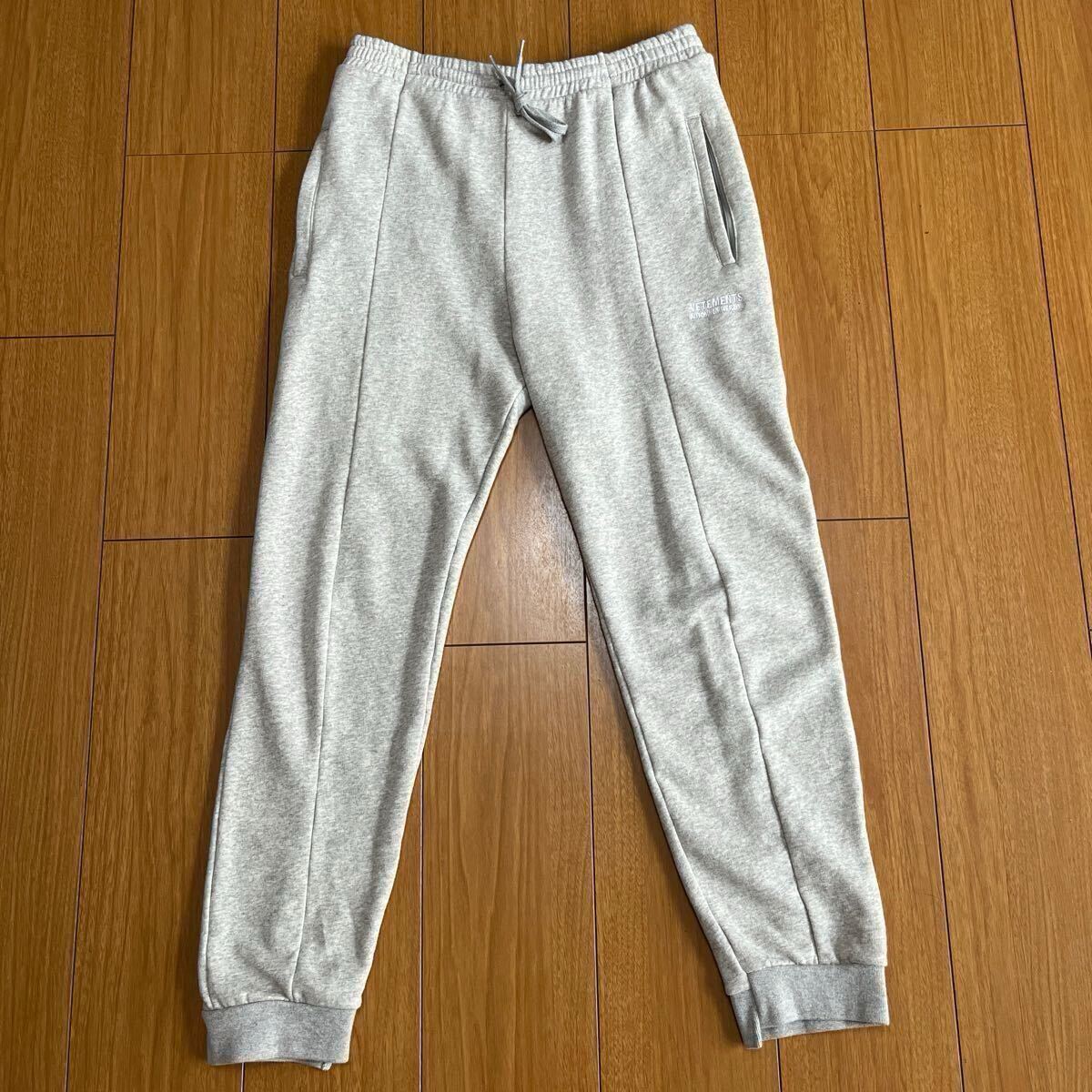 17AW VETEMENTS ロゴ刺繍 再構築スウェットパンツ(検:BALENCIAGA ジャケット シャツ キャップ パーカー デニム バッグ シューズ 財布)