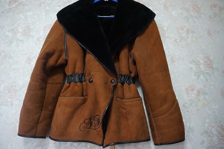 ▲フランス製 Aeine H Paris ヴィンテージ本革レザーパッチワークファームートンジャケット▲