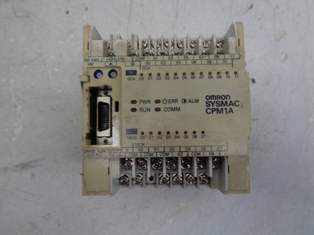 C2906 オムロン　PLC CPM1A-20CDR-A シーケンサー CPUユニット /①L-2 / ①サイズ