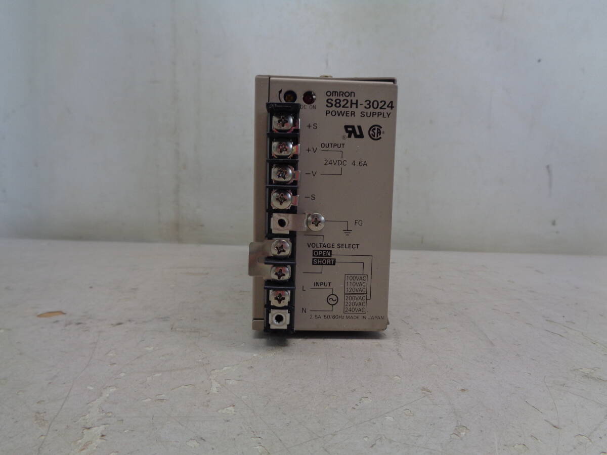 C2907 オムロン　OMRON POWER SUPPLY スイッチング・パワーサプライ S82H-3024 24VDC 4.6A / ①L-2 / ①サイズ