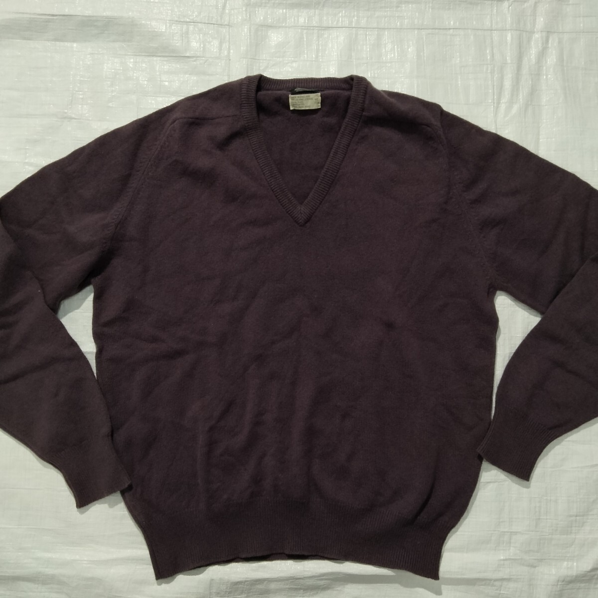 BROOKS BROTHERS ブルックスブラザーズ 　ラムズ　ウール Vネック　ニット セーター 70〜80's vintage 英国　England製　lambs ビンテージ