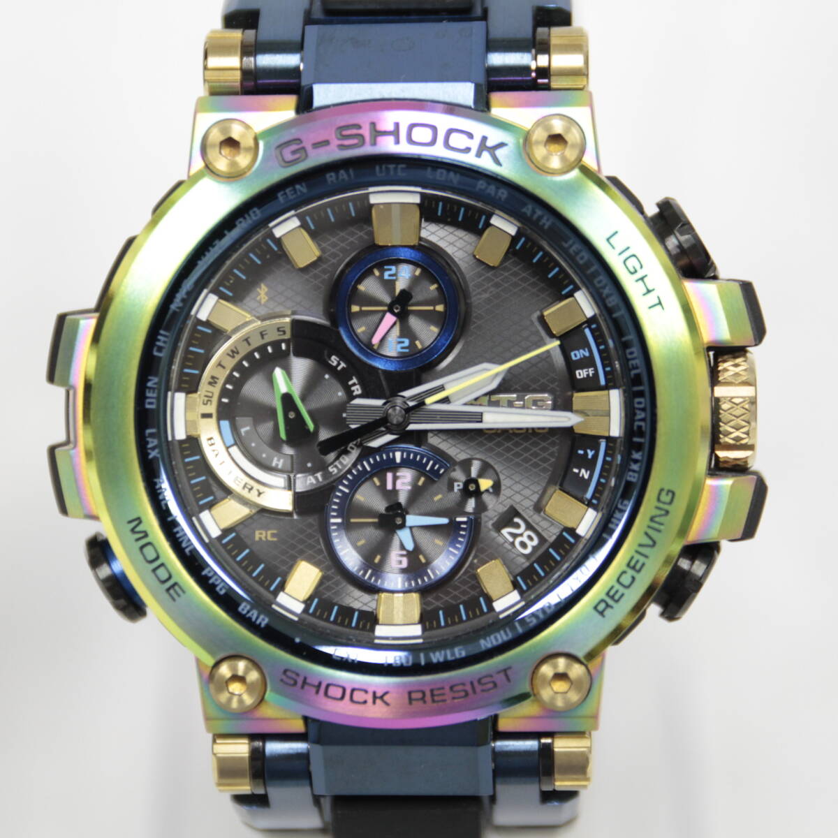 CASIO カシオ G-SHOCK MTG-B1000RB-2AJR 20周年記念モデル ルナレインボー 電波ソーラー Bluetooth メンズ 箱 保証書 2411-K0338M(NT)