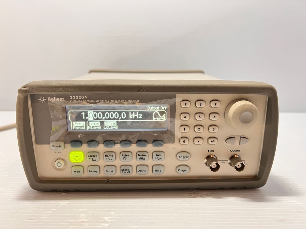 Agilent Keysight 33220A 20 MHz Function /Arbitrary Waveform Generator
