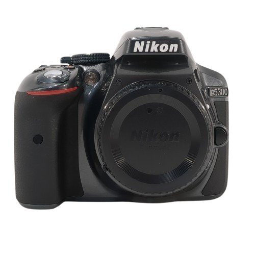 Nikon ニコン D5300 デジタル一眼レフカメラ ボディ レンズキット AF-S NIKKOR 18-55mm 3.5-5.6G VR II バッテリー2個付き 動作確認〇