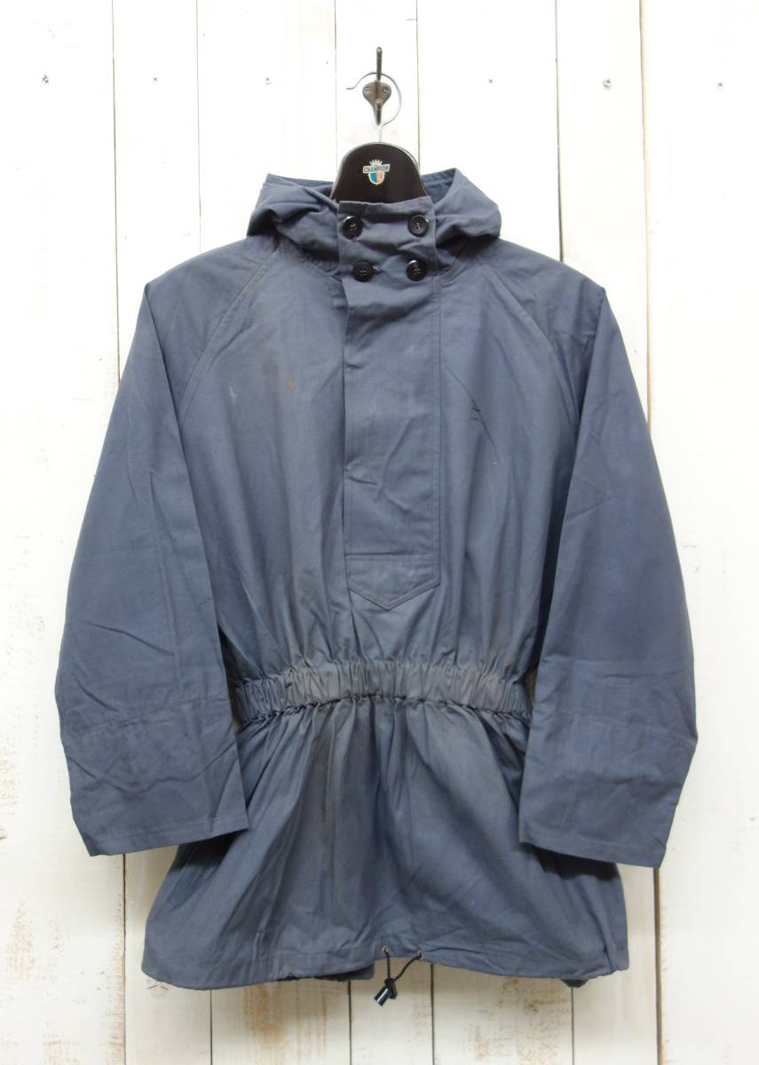 VINTAGE ヨーロッパ古着 ＊ハンガリー軍　1970'S ＊アノラック　パーカー ＊プルオーバー＊44　小さめサイズ女性にもおすすめです！