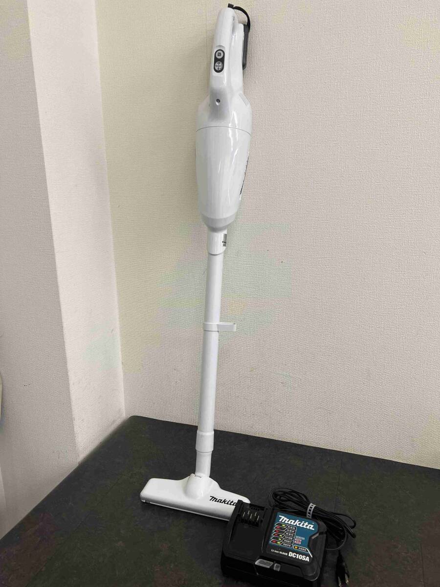 ct10121　makita マキタ 充電式クリーナー掃除機　 CL108FD　