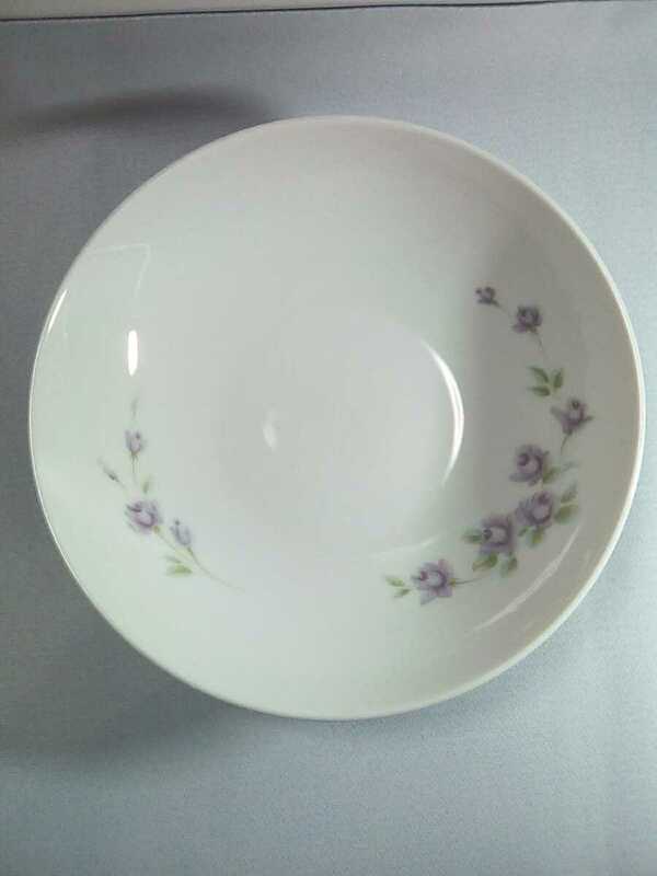 ノリタケ　淡藤色　１枚皿　カップ2個　紫　花　中皿　コーヒーカップ　ティーカップ　和食器　喫茶　湯呑み　在銘　磁器　食卓　noritaka 