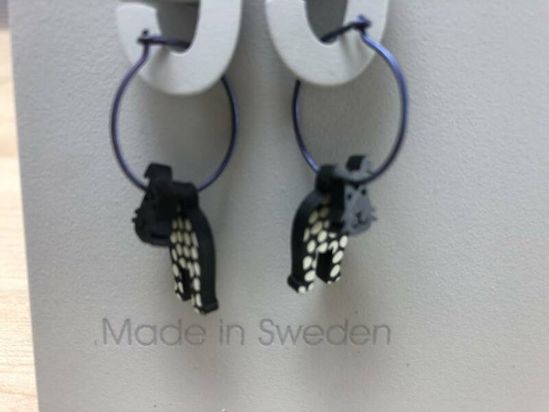 K-form ● 犬のピアス ●　黒　● made in Sweden ● 北欧雑貨 ●