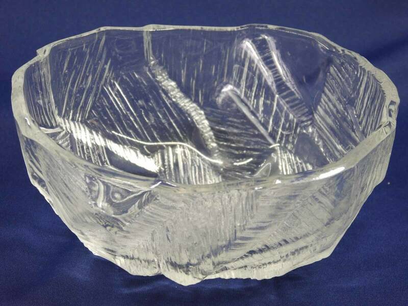 冷麦・そうめん・冷製麺鉢・サラダ・フルーツ・ボウル　ガラス製　氷のような涼しげなデザイン　レトロなデザイン　日本製　美品