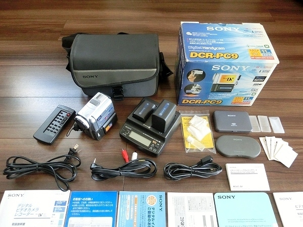 SONY ソニー DCR-PC9 デジタルビデオカメラ レコーダー MiniDVビデオカメラ 付属品全有 別売アクセサリー付 AC-SQ950 AC接続コードDK-215/7