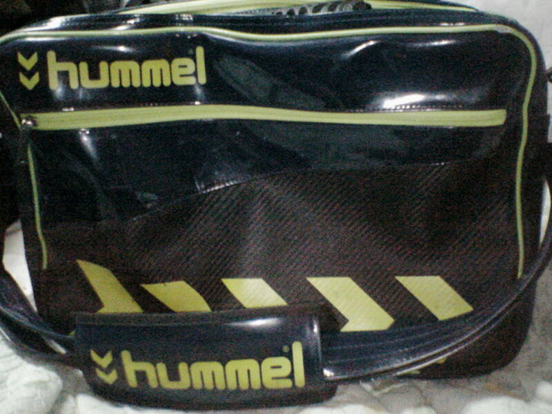【hummel】ヒュンメル エナメル調ショルダーバッグ デイパック 手提げ鞄 3WAYバッグ 紺★かばん カバン リュックサック