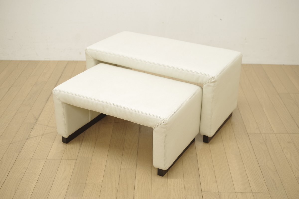 展示品 フクラ HUKLA ネストスツール N770B 2脚セット ホワイト シンプル モダン 椅子 イス オットマン リビング 書斎 寝室 玄関