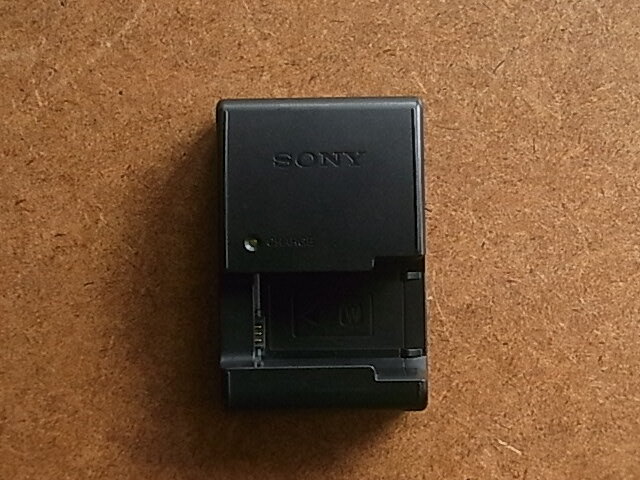 純正　SONY ソニー　充電器　BC-VW1　送料410円　中古