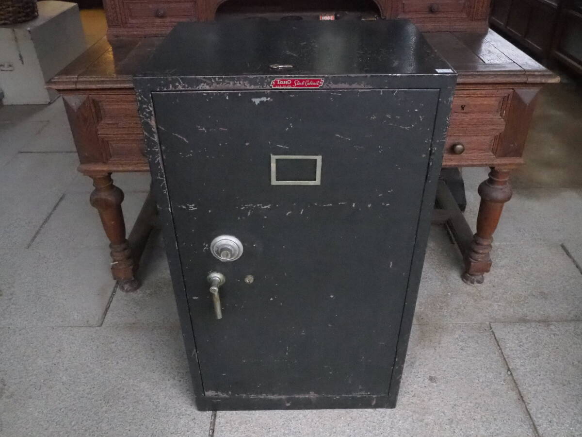 【アイアンのダイヤル式鍵付大型金庫】レジスター古道具キャッシャー昭和レトロアンティークインテリア収納ケースコレクションボックス拍卖