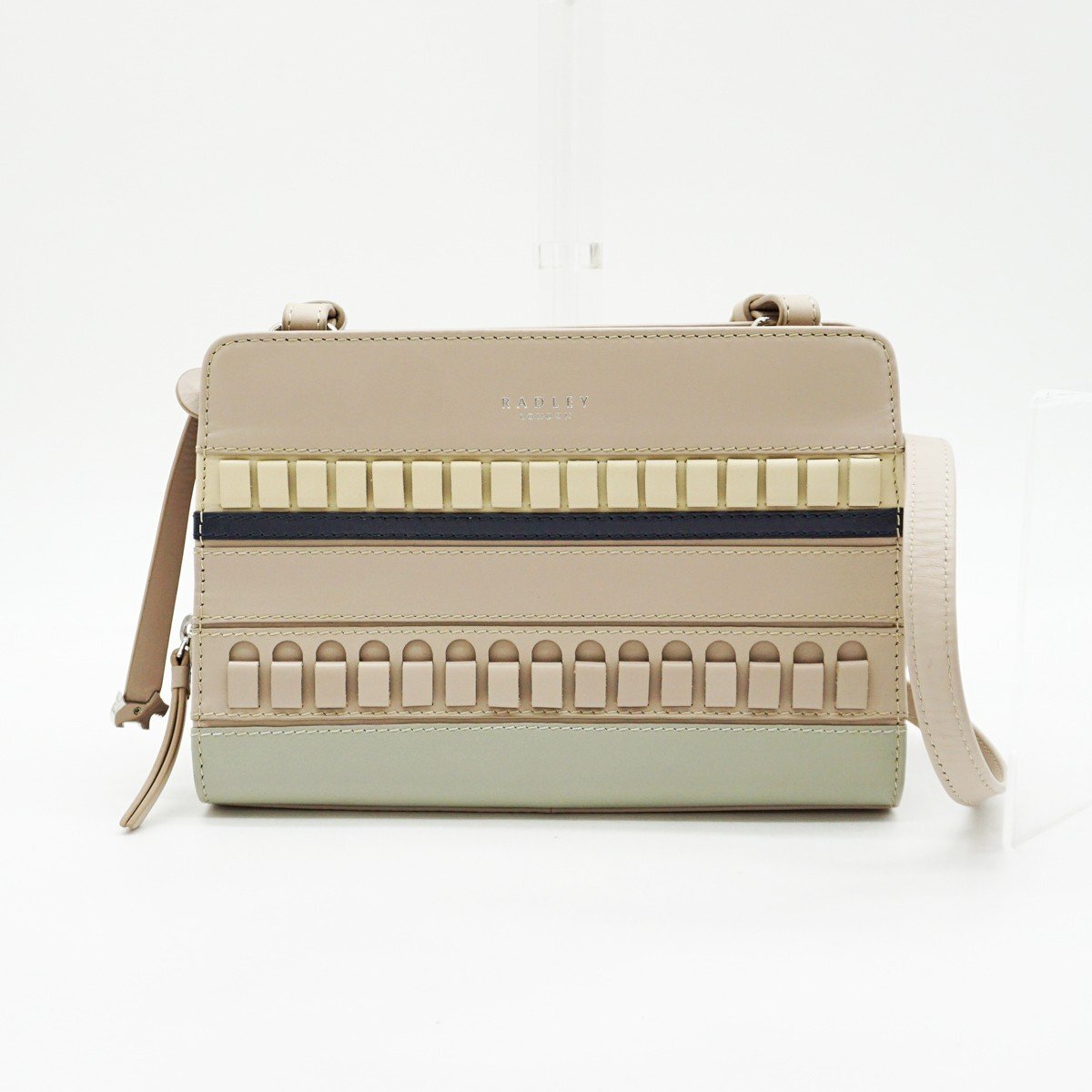 ◇【RADLEY LONDON ラドリーロンドン】ショルダーバッグ カードケース付き