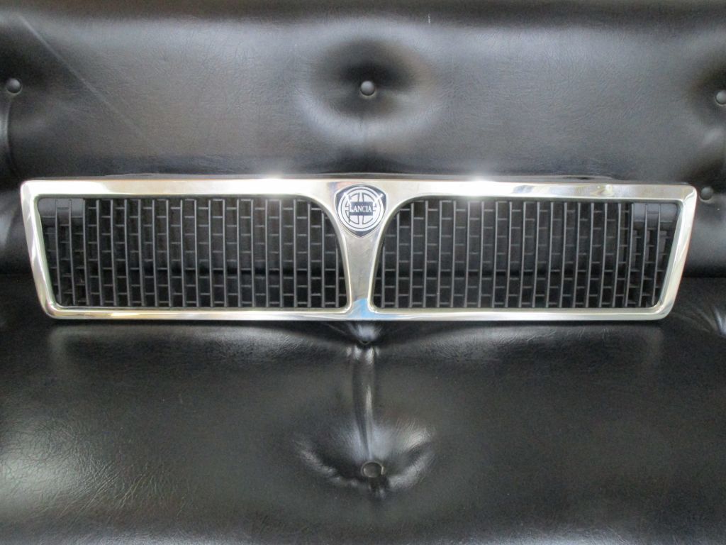 LANCIA DELTA フロントグリル ランチアデルタ[1]