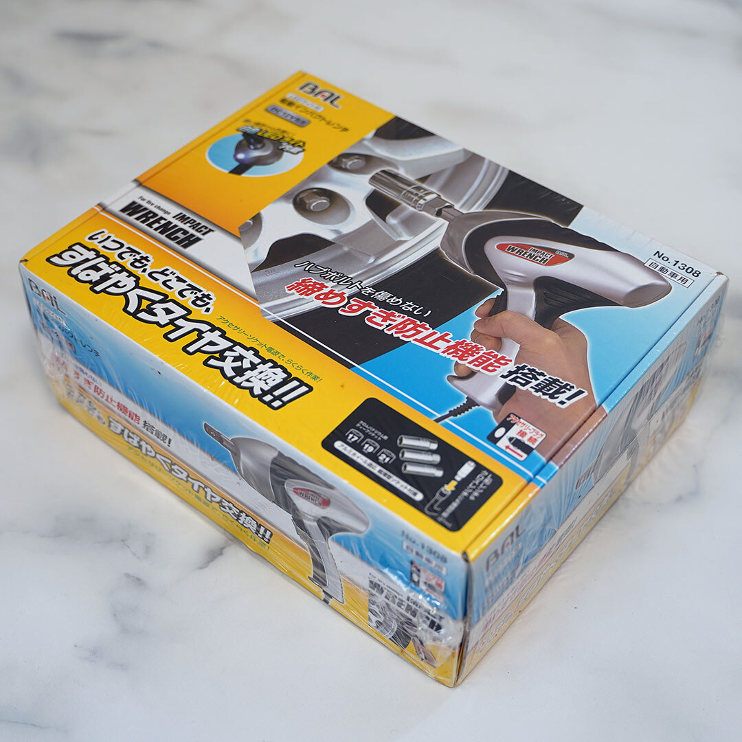 新品・未使用☆BAL　電動インパクトレンチ・LEDライト付　自動車用　DC12V電源　アクセサリーソケット電源でらくらく作業　1308　送料無料