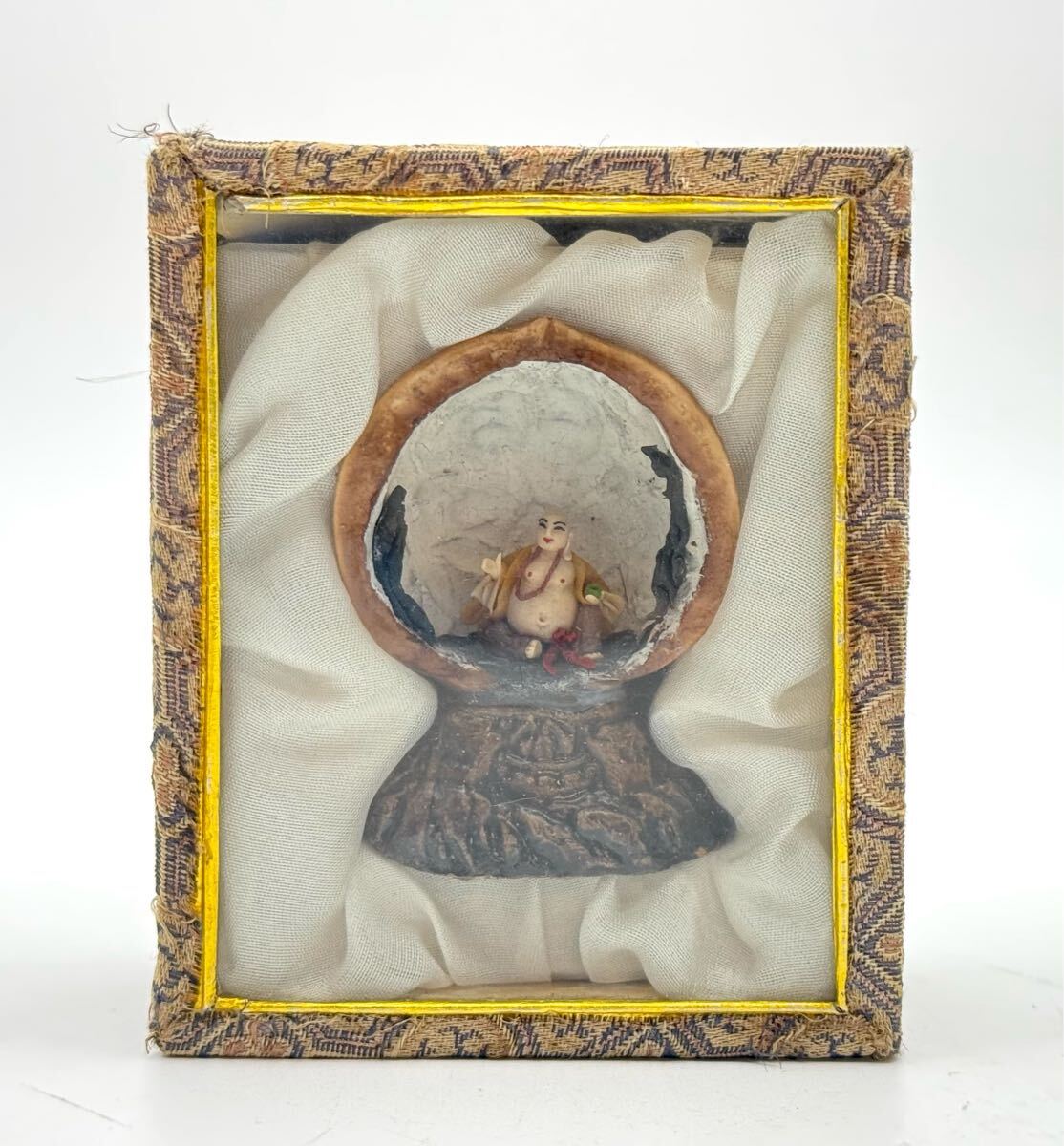 布袋 布袋様 胡桃 くるみ 置物 高さ約5.5cm 細工 お土産 インテリア 縁起物 ■兵庫県姫路市から a2 25-1899