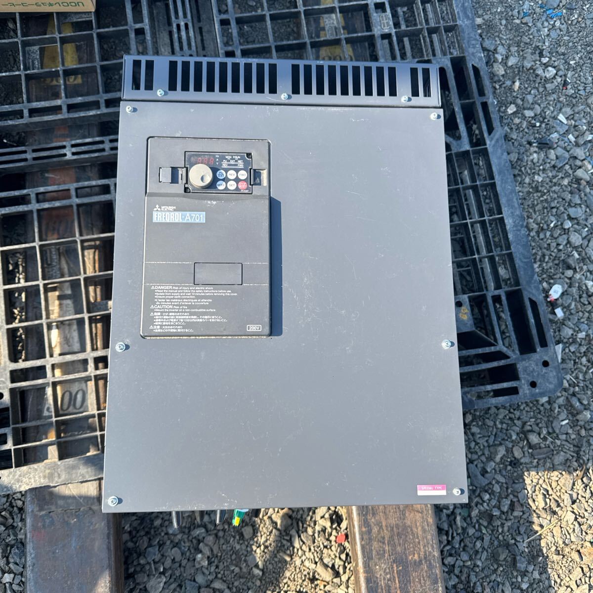 5D064 三菱電機　FR-A721-22k-26 FREQROL-A701 保証付き