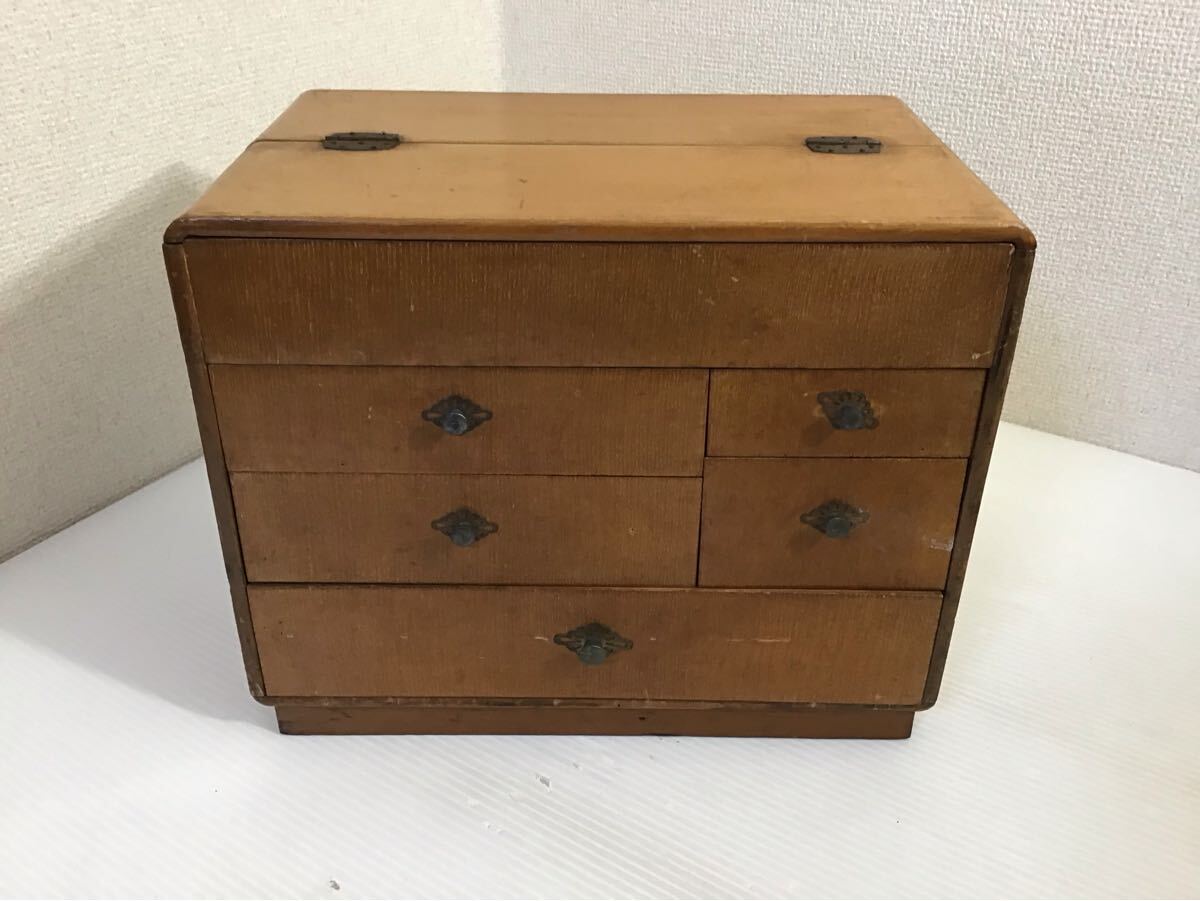 昭和レトロ　裁縫箱　隠し箱有　小引出し　収納箱　ソーイングボックス　小物入れ　木製　手芸　道具箱