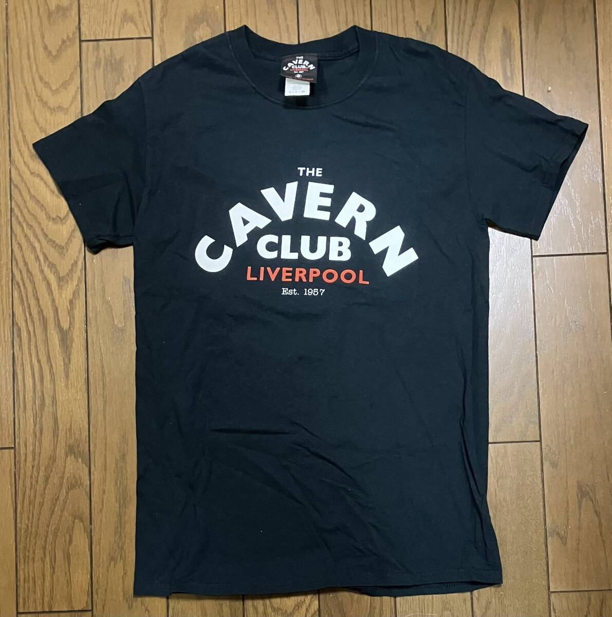 THE CAVERN CLUB LIVERPOOL Est.1957　Tシャツ（メンズSサイズ）