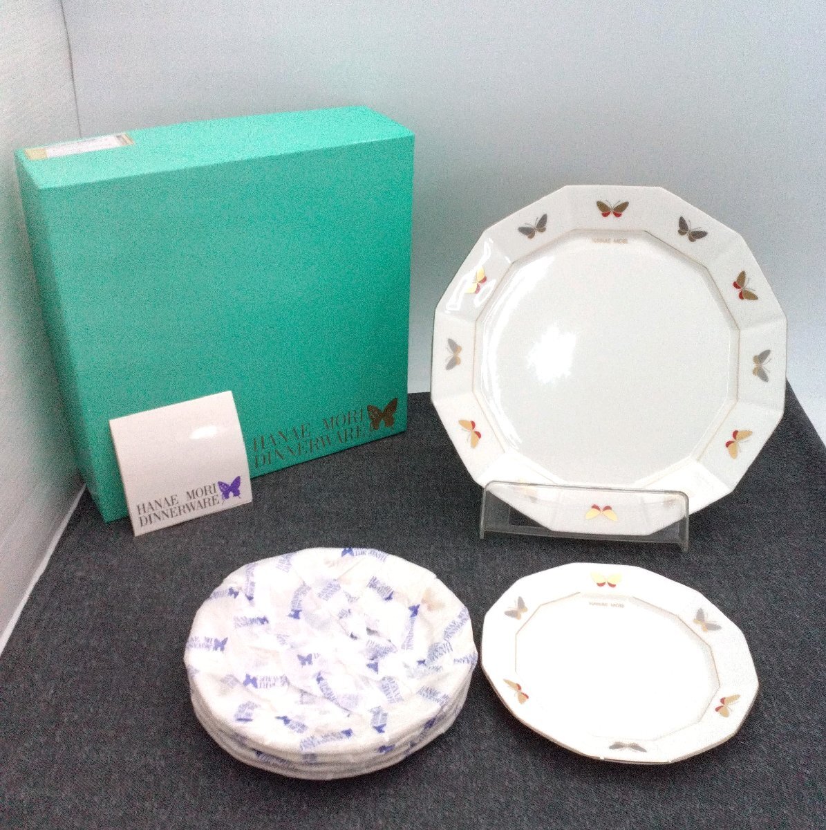 HANAE MORI テーブルウェア ディナーセット 24cmミート皿×1/15cmプチトレー×5　未使用箱入 大皿 小皿 洋食器 12角 プレート 【道楽札幌】