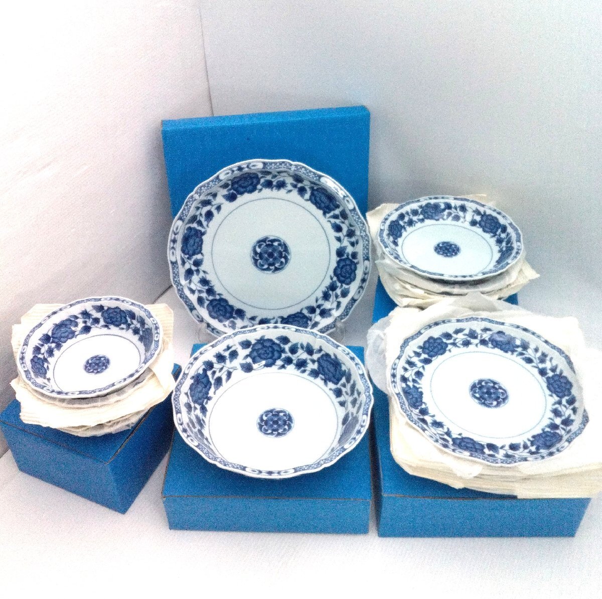 たち吉 唐牡丹食器揃 大皿×1/25cm鉢×1/17cm鉢×5/20cm深皿×5/24cm中皿×5枚 計17枚セット 和 箱入未使用 陶器 食器 橘吉 花【道楽札幌】