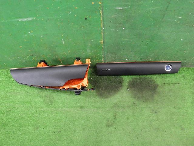 シエンタ 6AA-NHP170G グローブBOX 55402-52090 243066