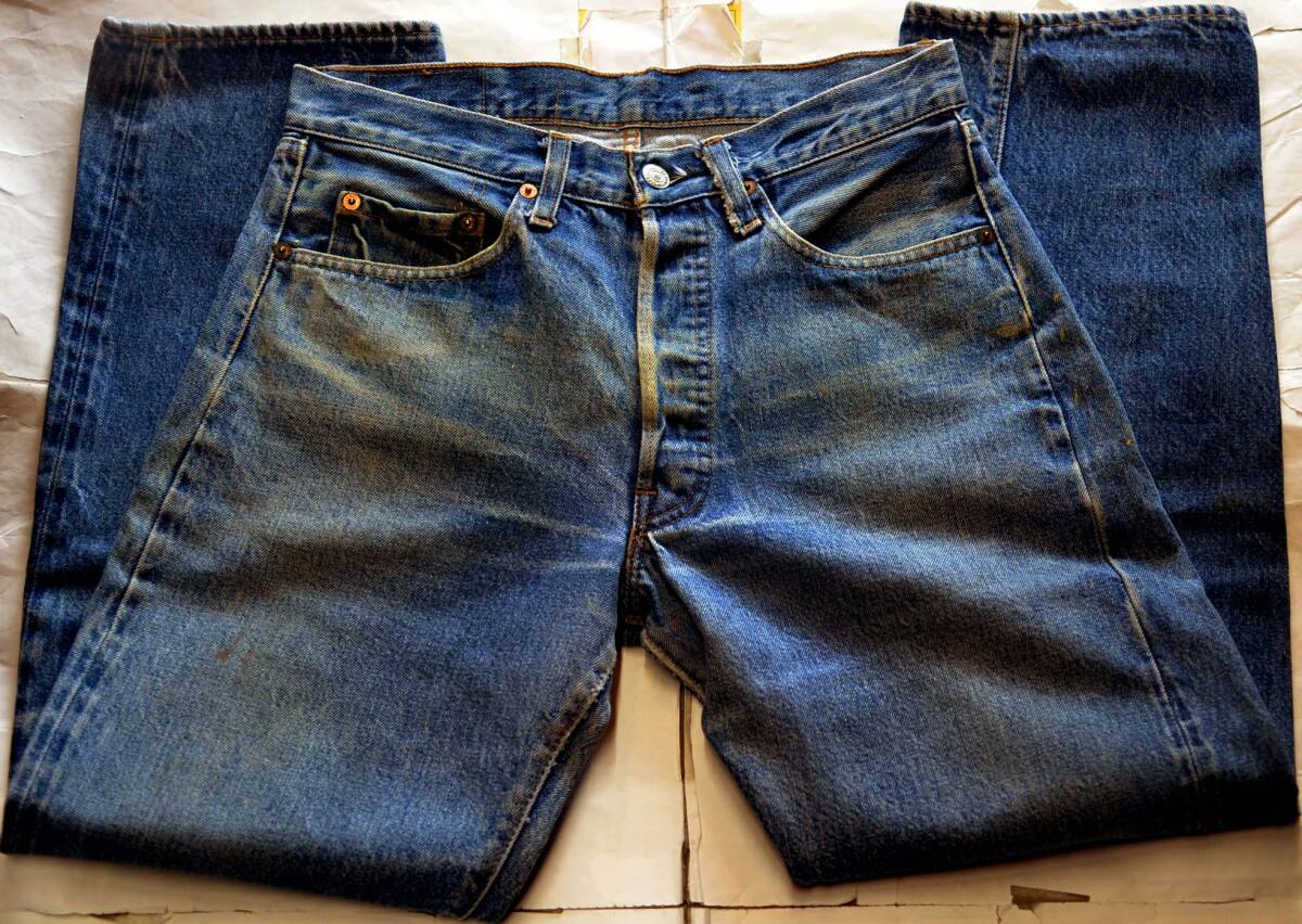 D329/LEVIS501 66後期 70's ヴィンテージ　ヒゲ 色落ち抜群 程度良好！