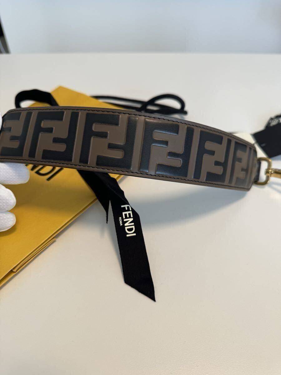 ☆送料無料☆フェンディ☆FENDI☆ストラップ　ユー　ミニ☆保存袋☆ショッパー☆