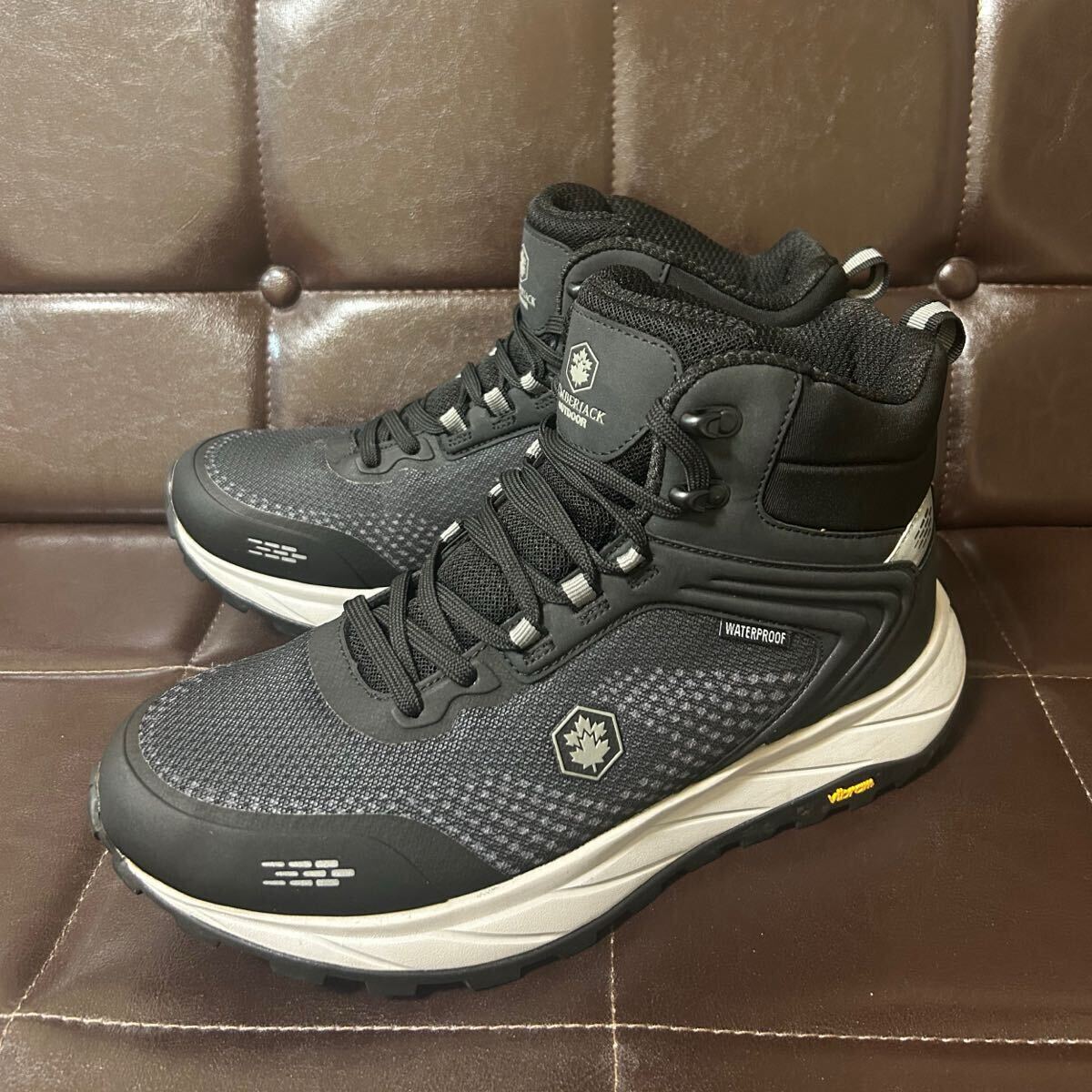 新品！イタリアブランドLUMBERJACK OUTDOORランバージャック防水トレッキングシューズ27cm防水vibramソール少訳有り品