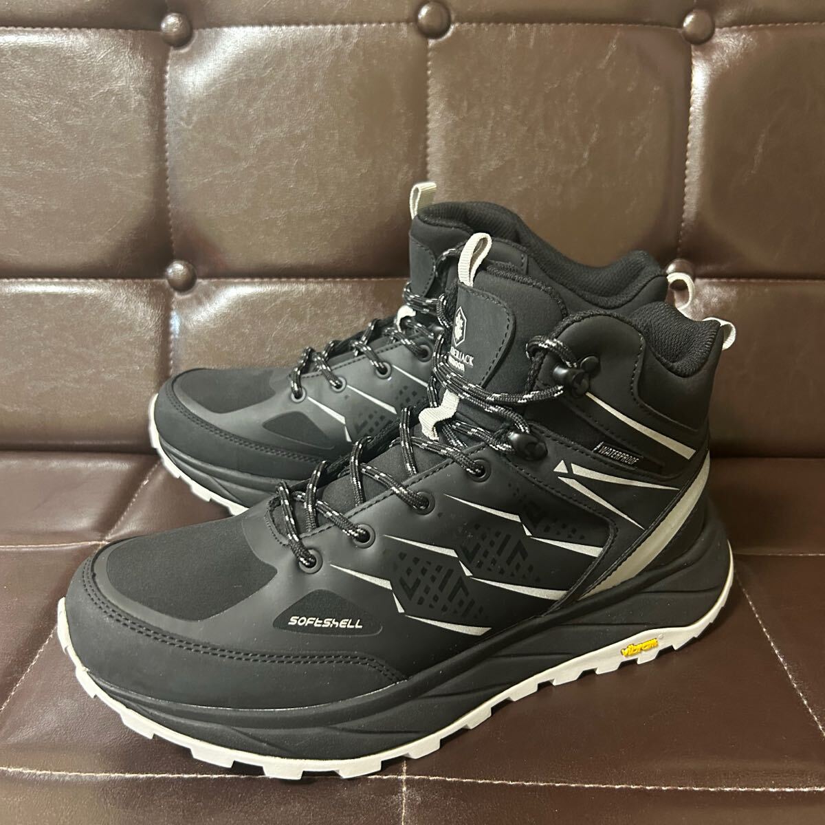新品！イタリアブランドLUMBERJACK OUTDOORランバージャック防水トレッキングシューズ27cmブラック防水vibramソール