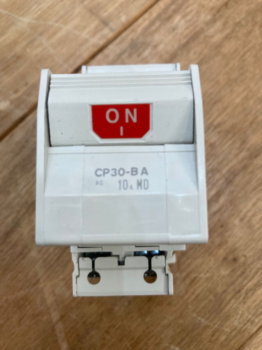 サーキットプロテクタ 機器保護用遮断器 機器スイッチ 10A 2極 CP30-BA AC専用 中速 サーキットプロテクター