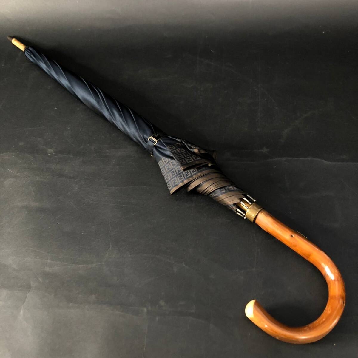 SW0227-15-3 FENDI フェンディ 傘 ブラック キズスレあり 全長94㎝ 140サイズ