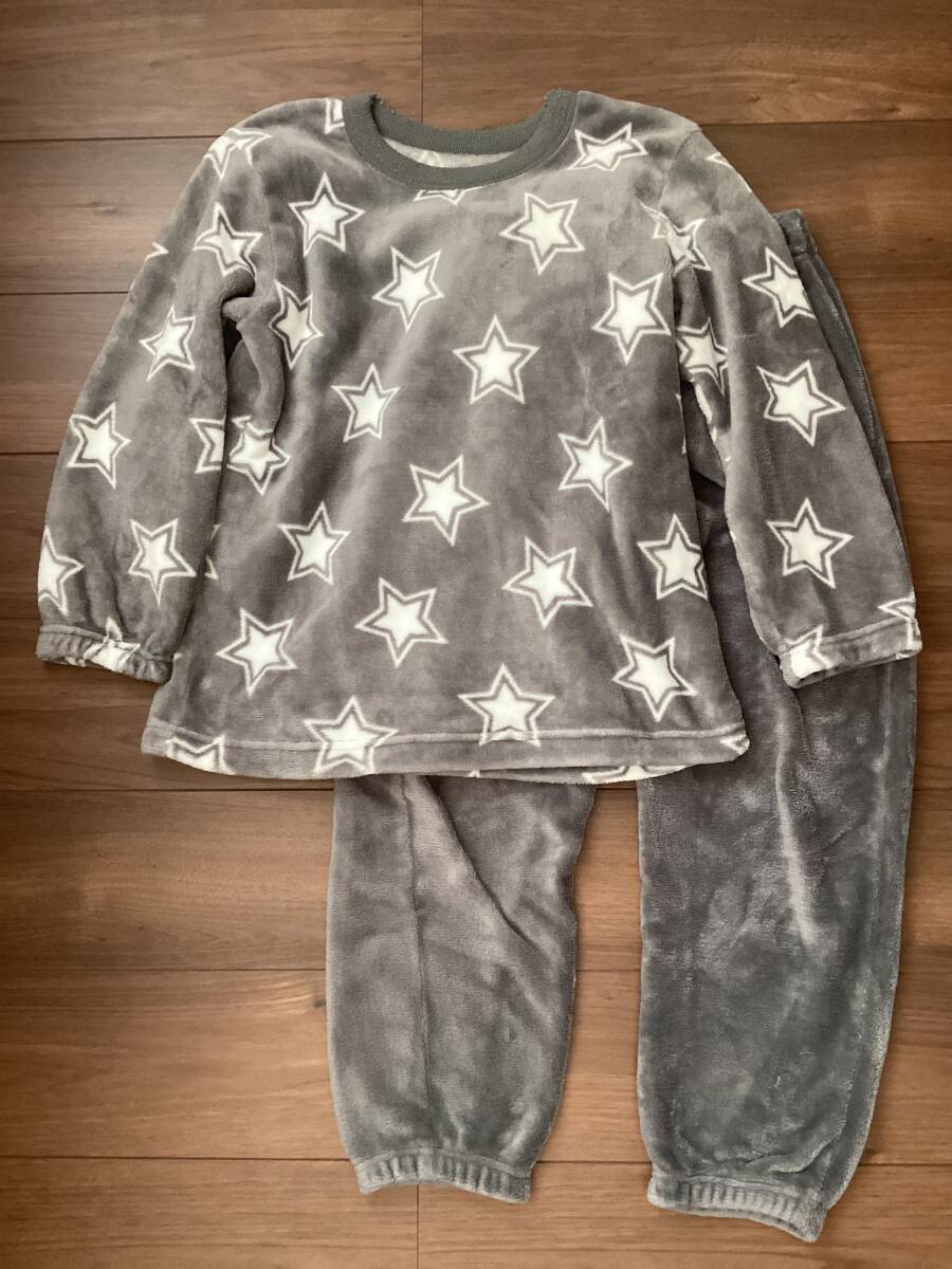 ★ 厚手　あったかフリースパジャマ　星模様　160cm ★