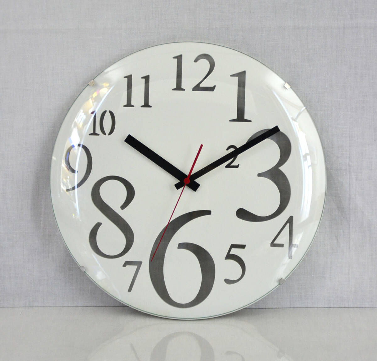 ニトリ 壁掛け時計 文字大き目 ホワイト おしゃれ　中古品 