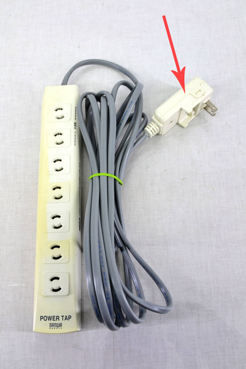 SANWA SUPPLY パワータップ 7個口 新品5mコードと漏電遮断器 KD-L2115PIK付 中古品